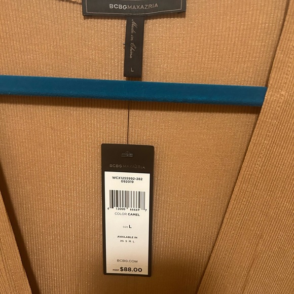 BCBG crossover tunic length long sleeve top - Picture 4 of 5